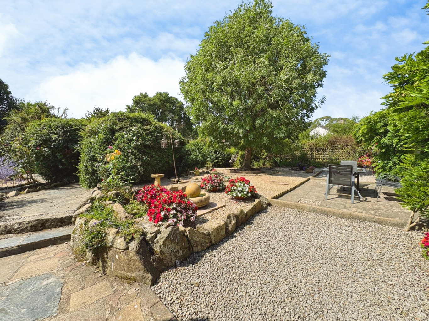 Near Goldsithney, Barn conversion in rural setting, photo 23