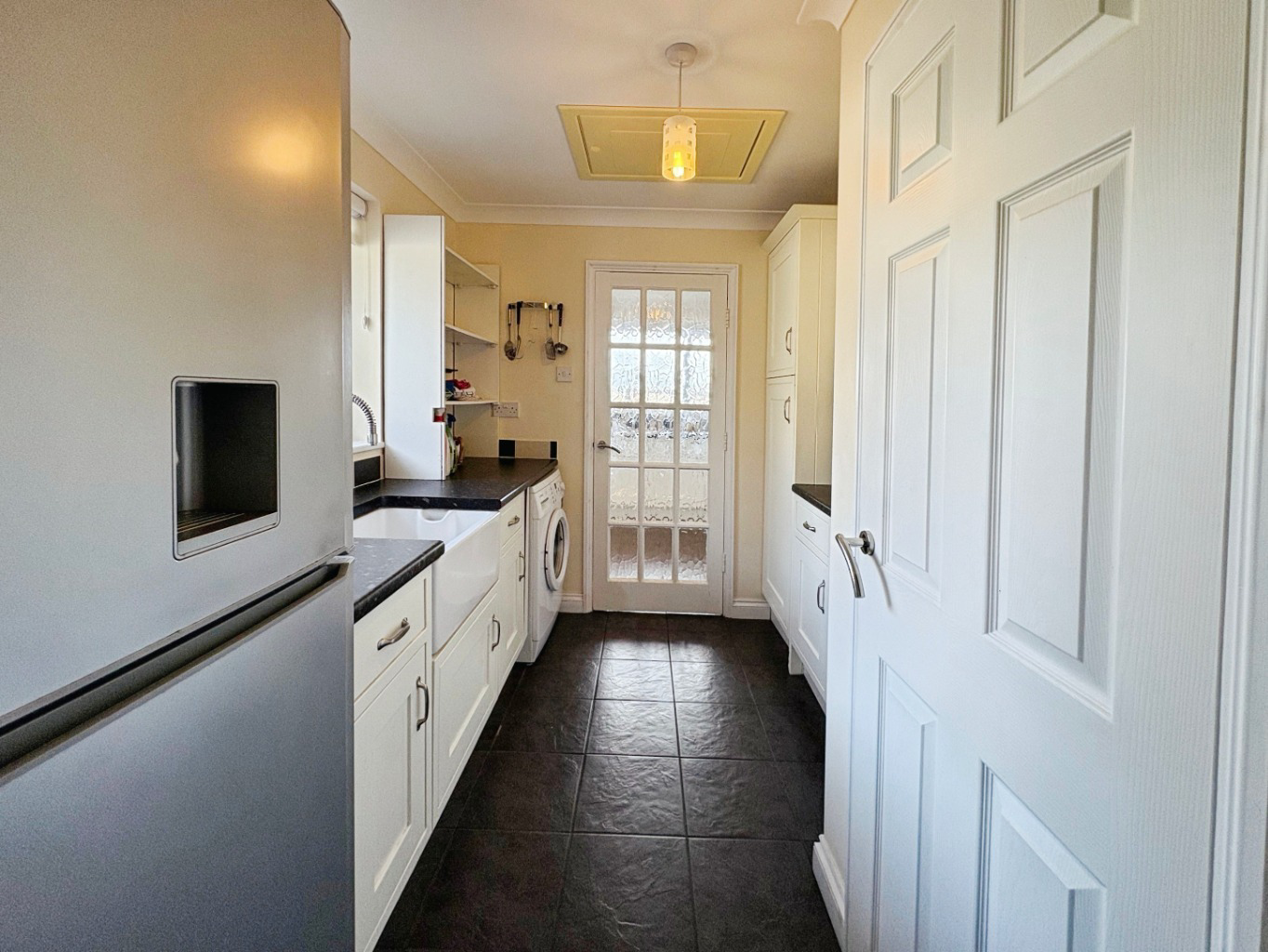 The Lizard, Versatile bungalow with no chain, photo 5
