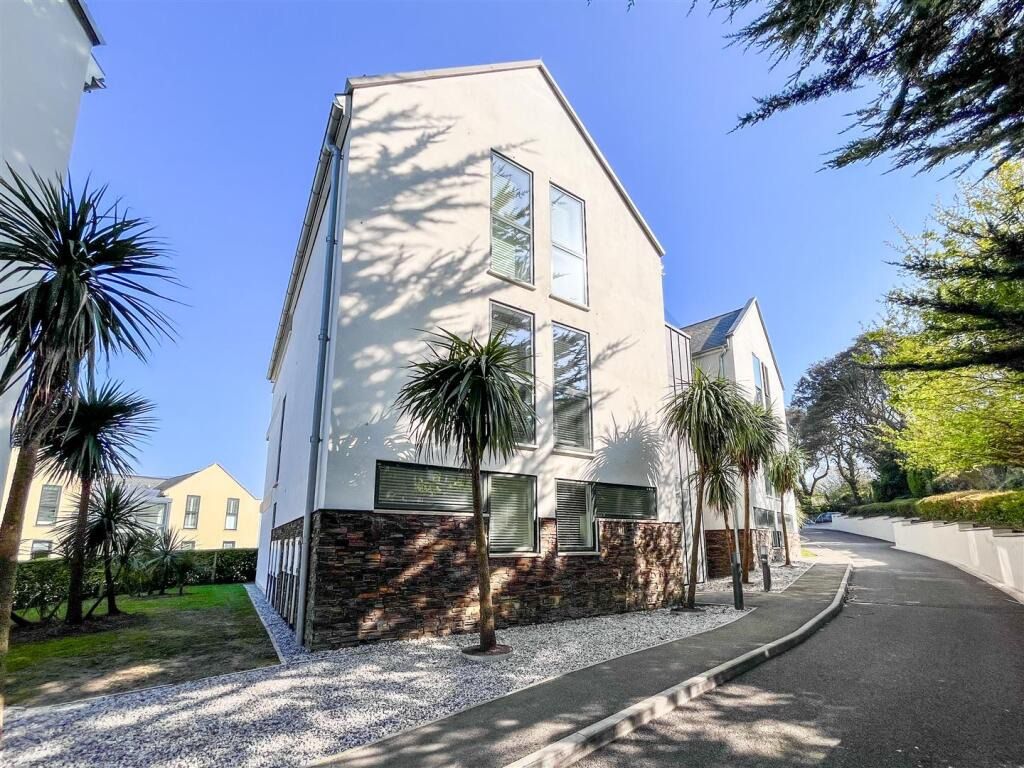 Two bedroom ground floor apartment, The Belyars, St. Ives, photo 4