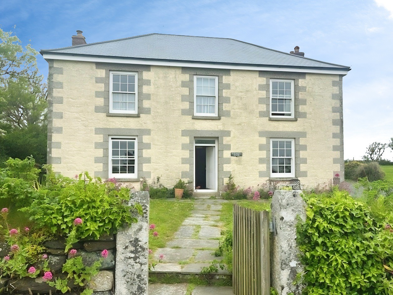 Roskorwell Manor, Impressive 19th century Cornish residence