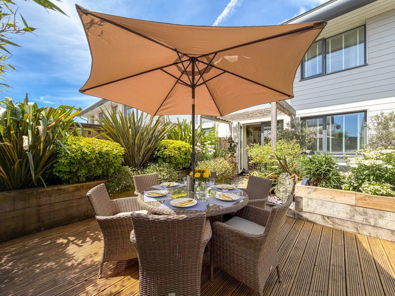 Hayle, Exceptional three bedroom home, photo 14