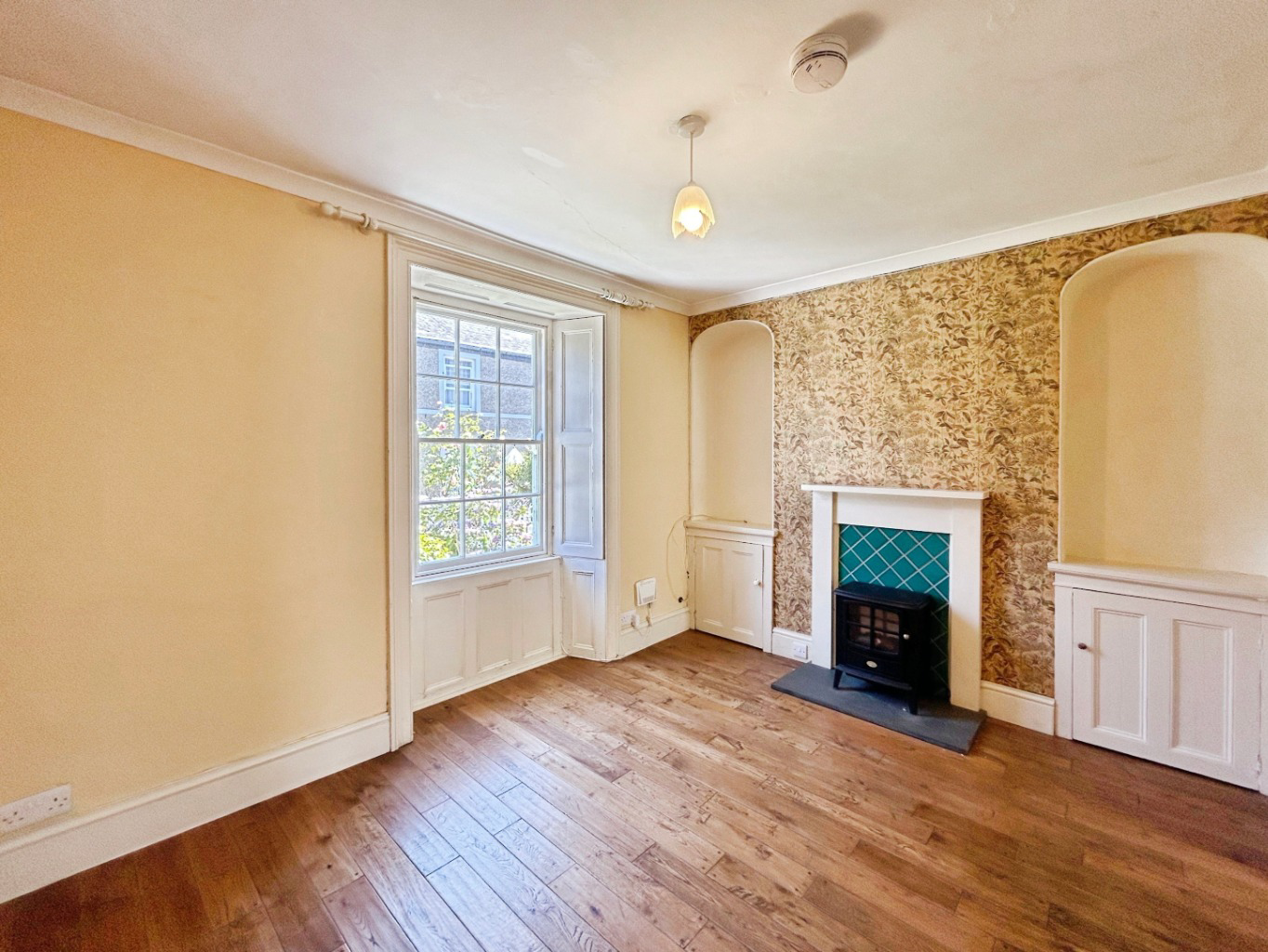 Penzance, Two bed home with no chain, photo 3