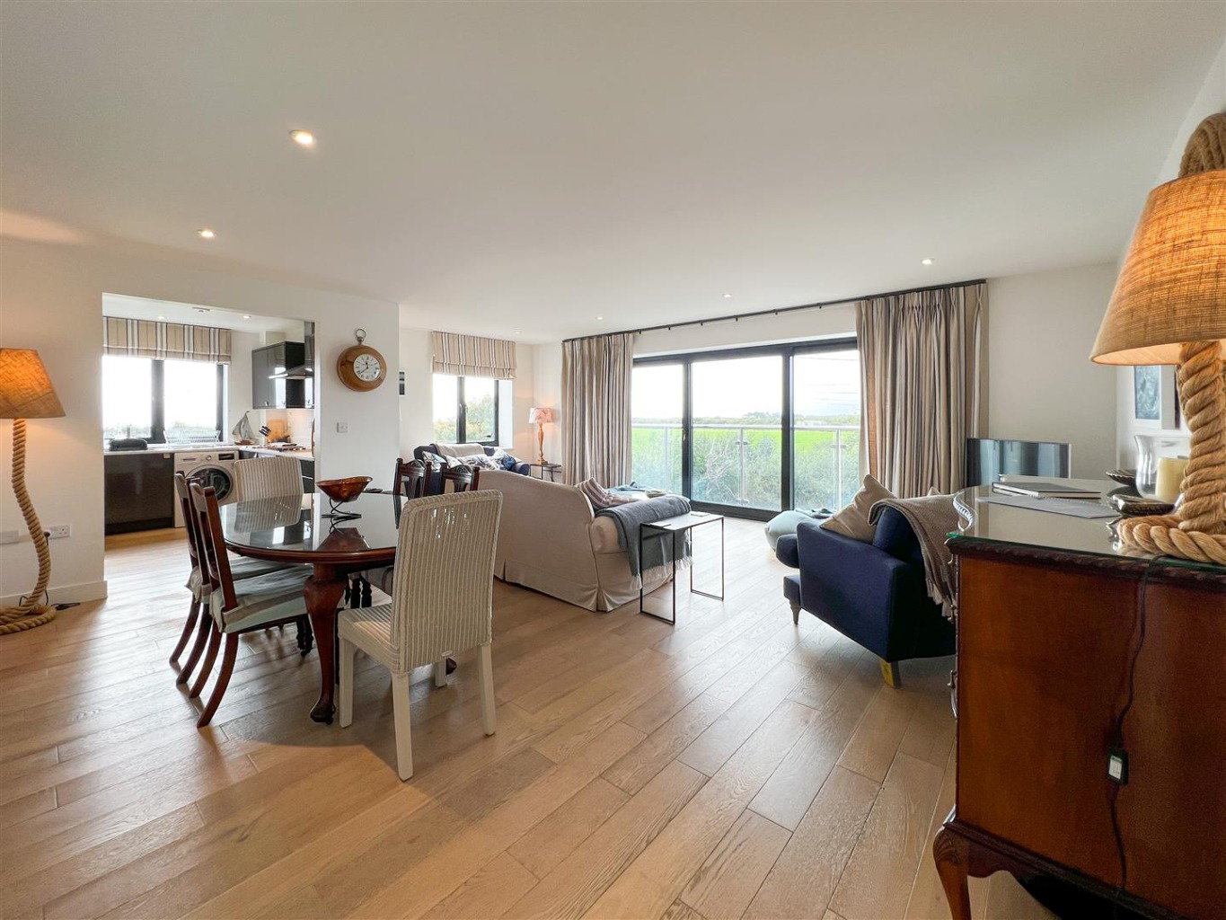 Kuggar, Apartment with sea views, photo 14