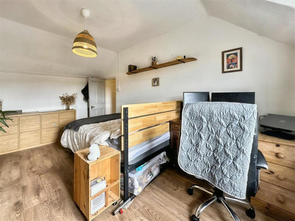 Cottage in countryside setting, Lowertown, photo 14