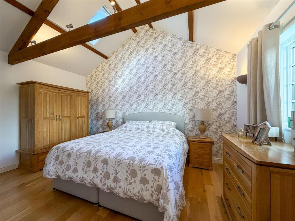 Farms Common, Stunning Barn Conversion, photo 11