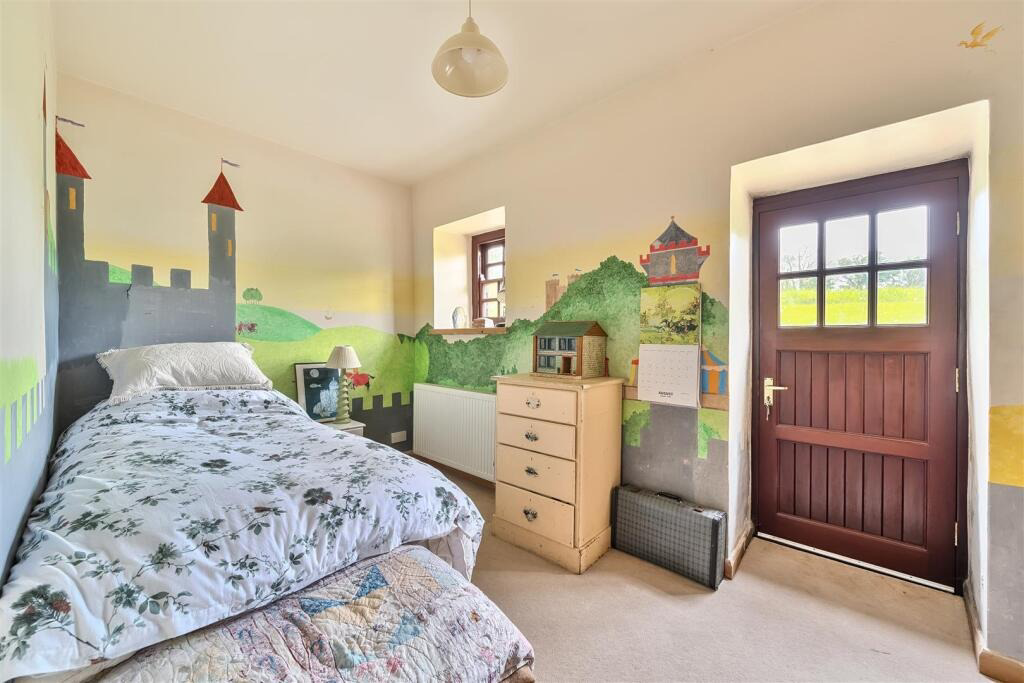 Crowntown, Barn conversion set within generous grounds, photo 19