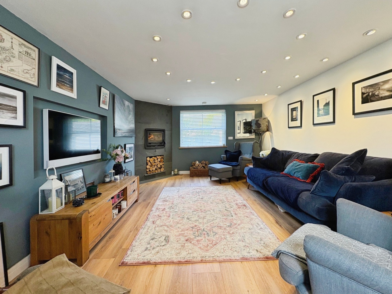 Leedstown, Three bedroom family home, photo 3