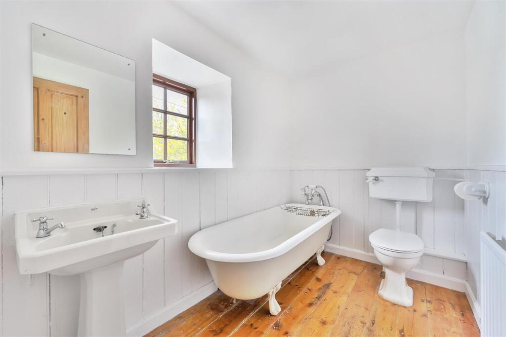 Crowntown, Barn conversion set within generous grounds, photo 20