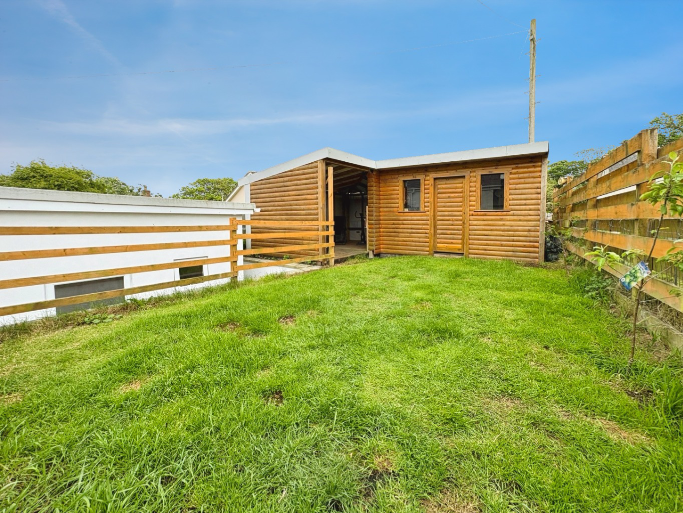 Godolphin Cross, 3 Double Bedroom Charming Cottage, photo 7
