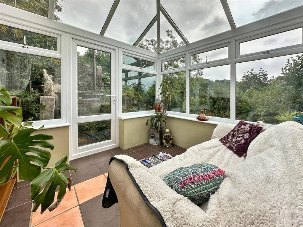 Cottage in countryside setting, Lowertown, photo 7