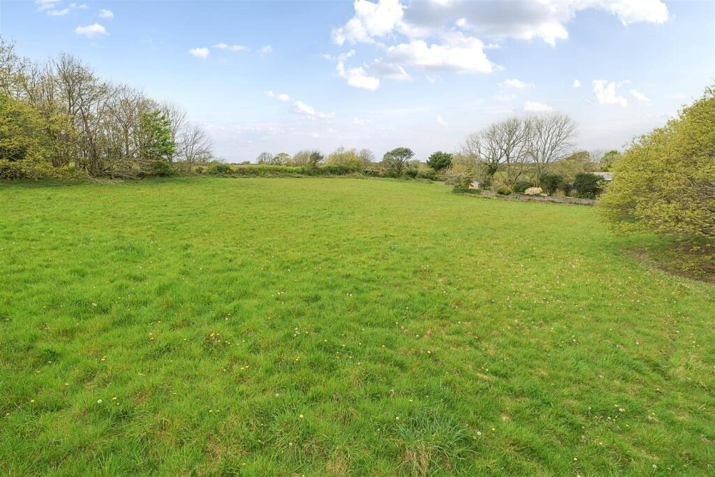 Crowntown, Barn conversion set within generous grounds, photo 26