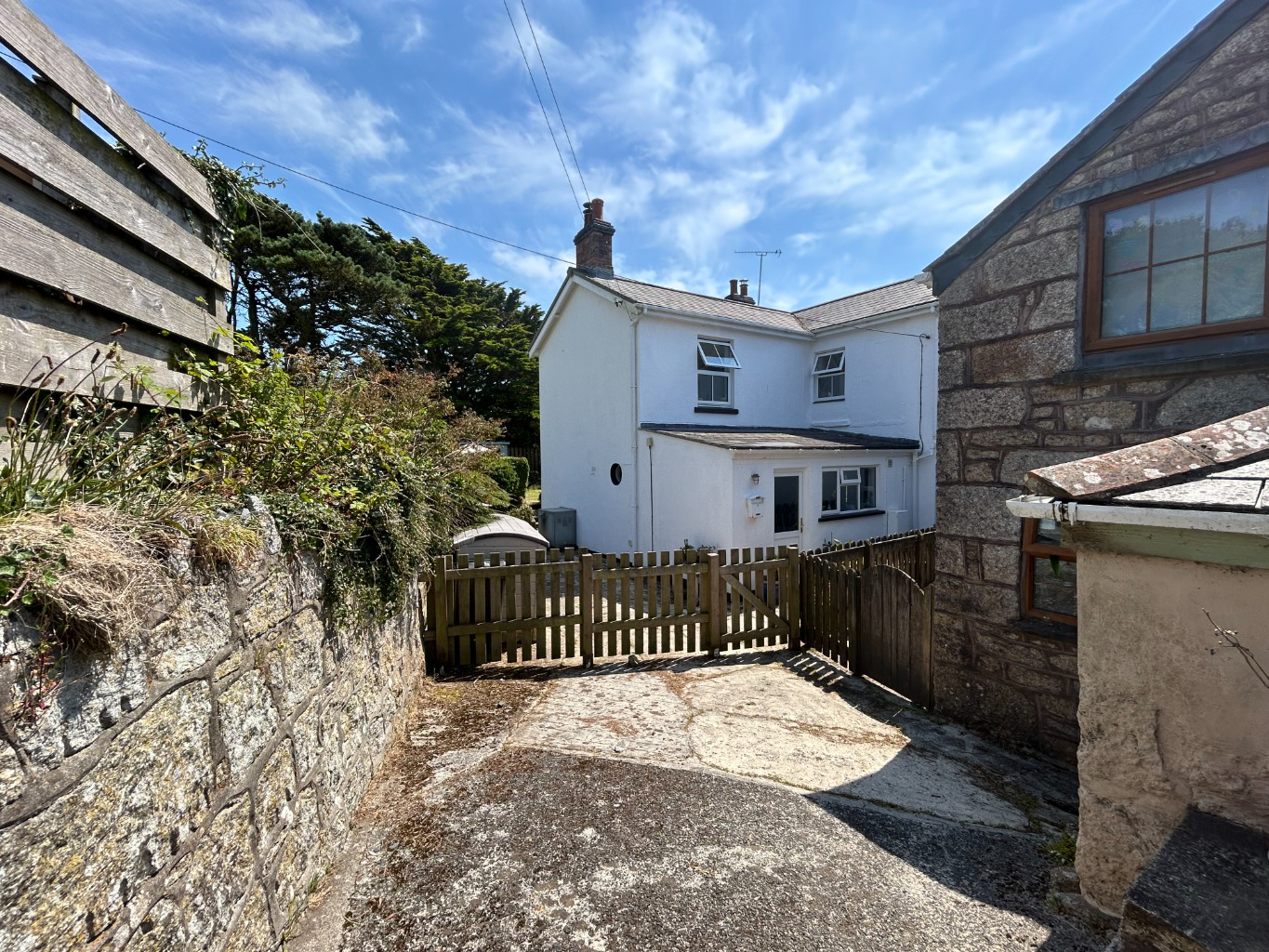 Near St. Buryan, Three bed home in rural setting, photo 4