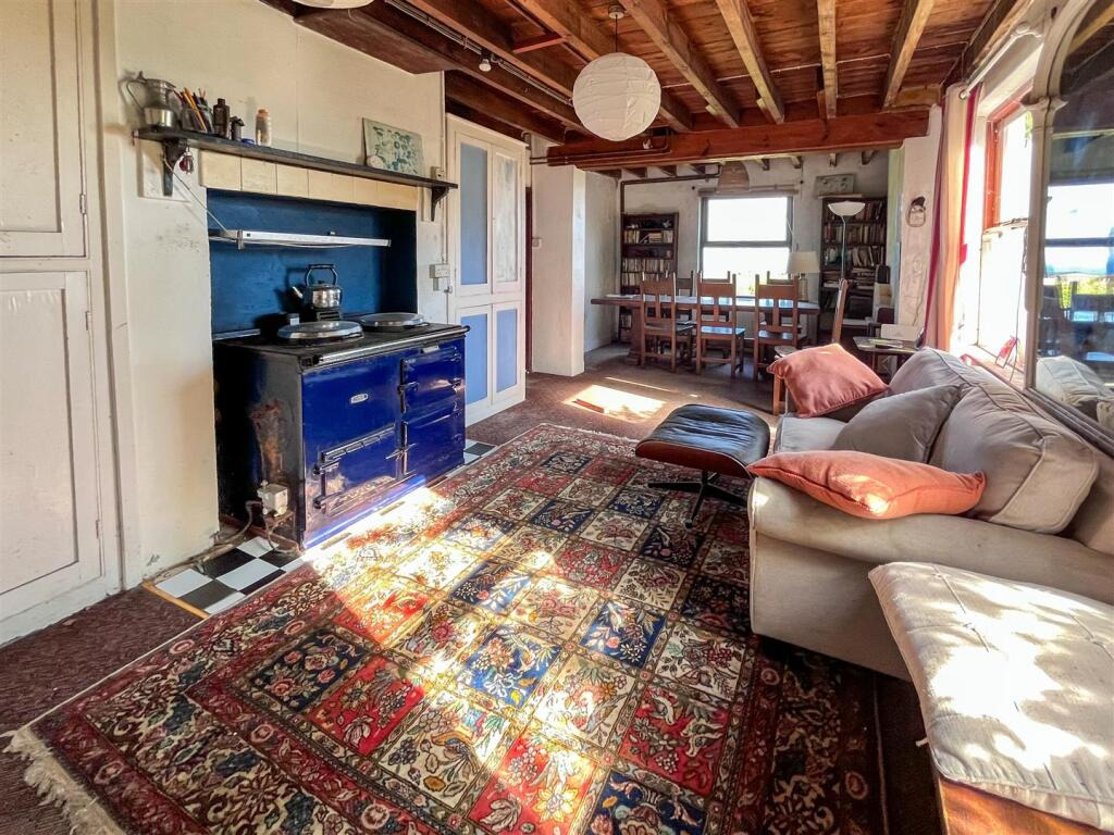 Spacious home with stunning views, Treen, photo 6