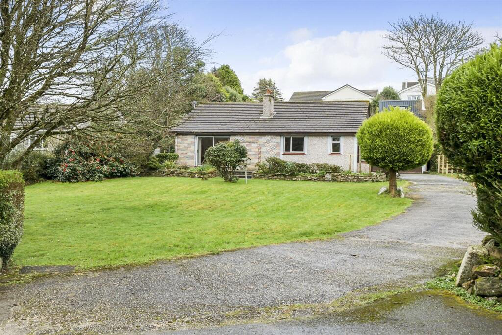 Godolphin Cross, Bungalow with Plot