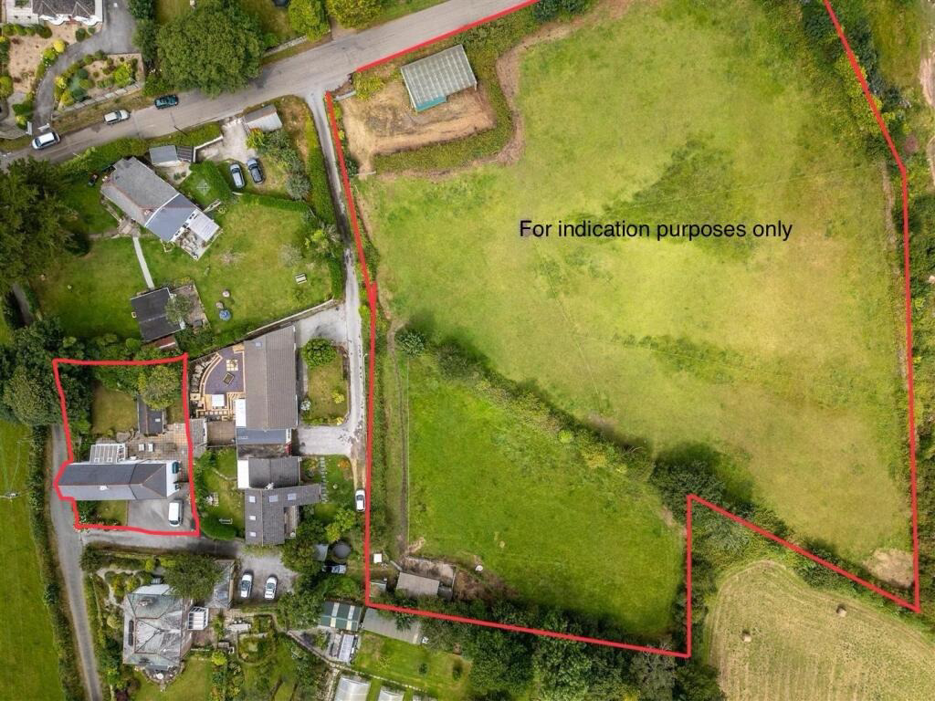 Detached Property with 2.6 Acres of Land, Stables, Piggery & Hay Store, Trevarth