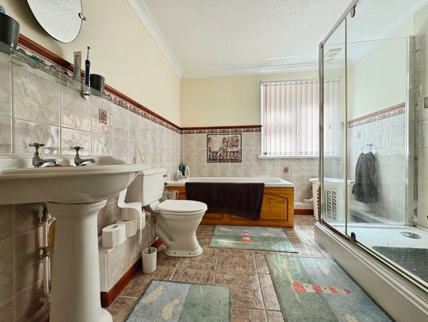 Godolphin Cross, Spacious family home within a generous plot, photo 33