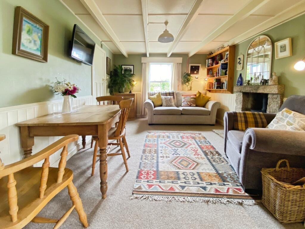 Characterful family home, Nancegollan, photo 27