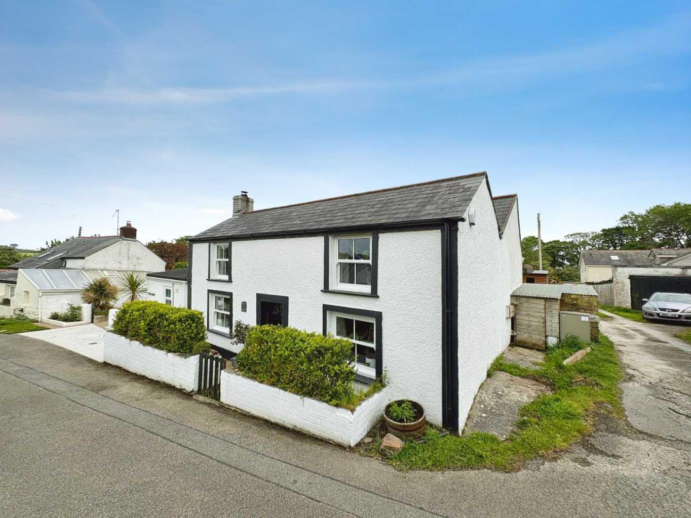 Godolphin Cross, 3 Double Bedroom Charming Cottage, photo 17