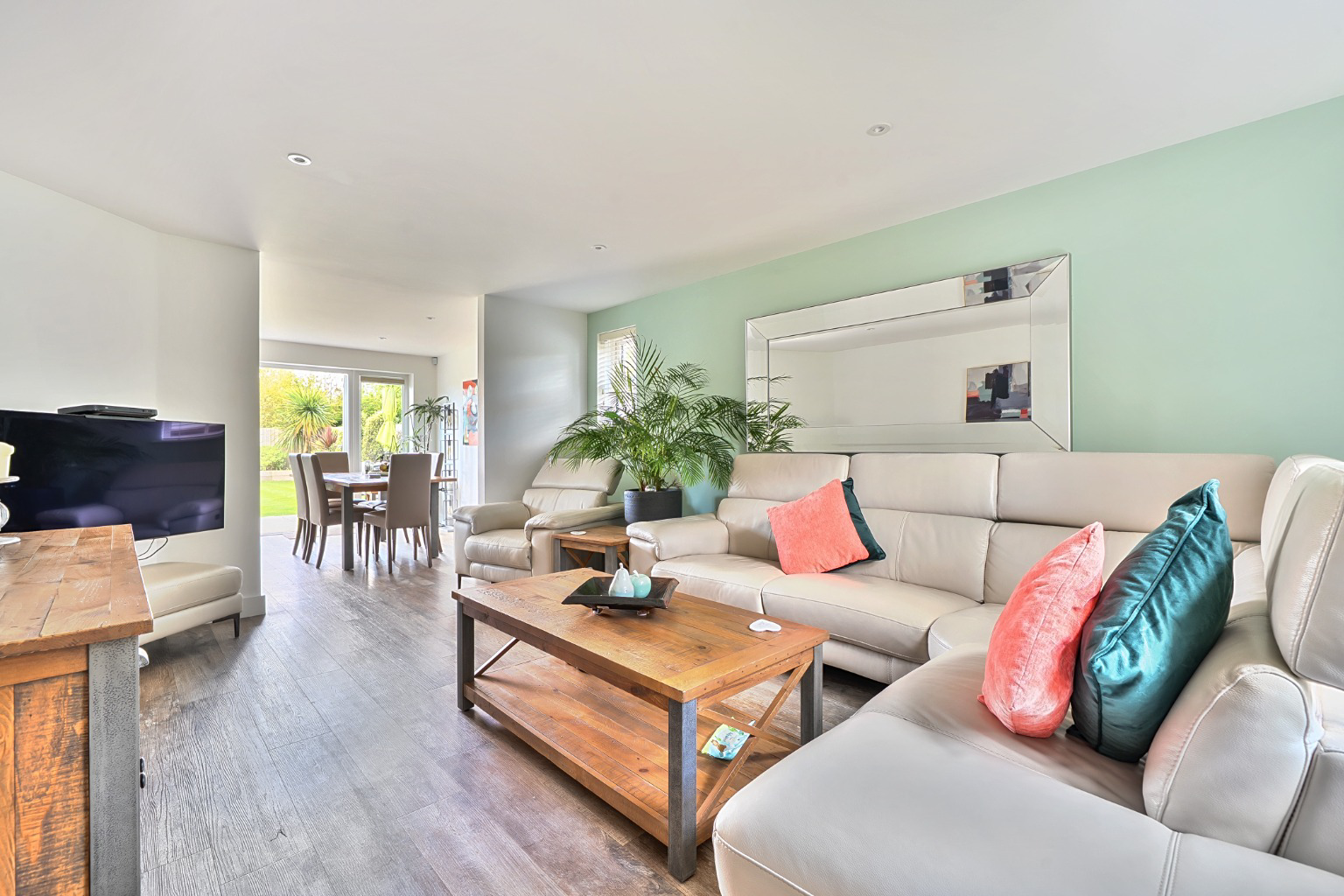 Rosudgeon, Impressive five bed family home, photo 8