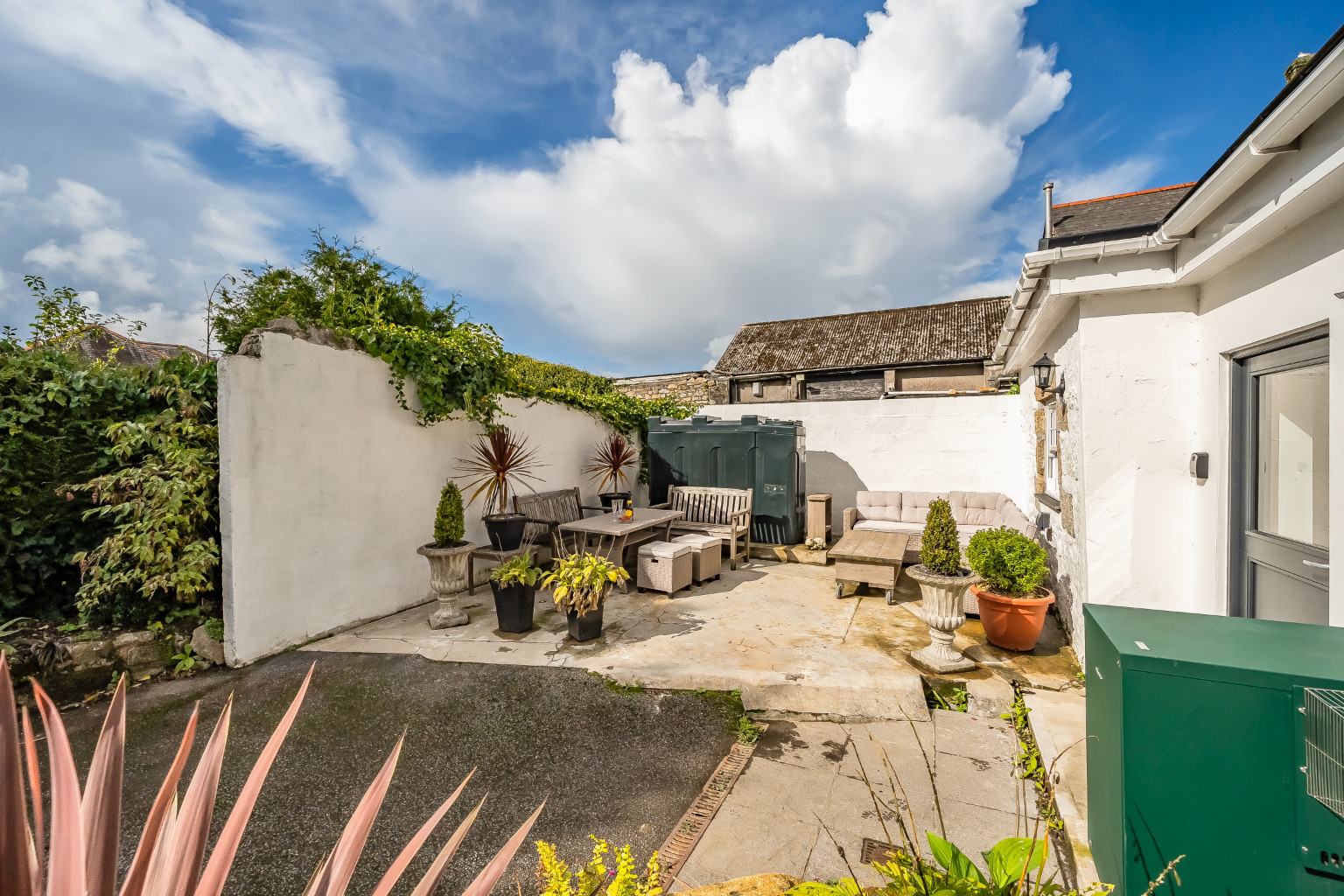 Praze, Three Storey Grade 2 Listed Cottage, photo 20