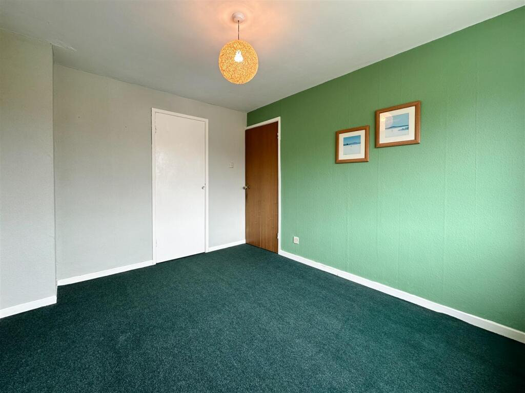 Porthleven, Three bed home with potential, photo 10