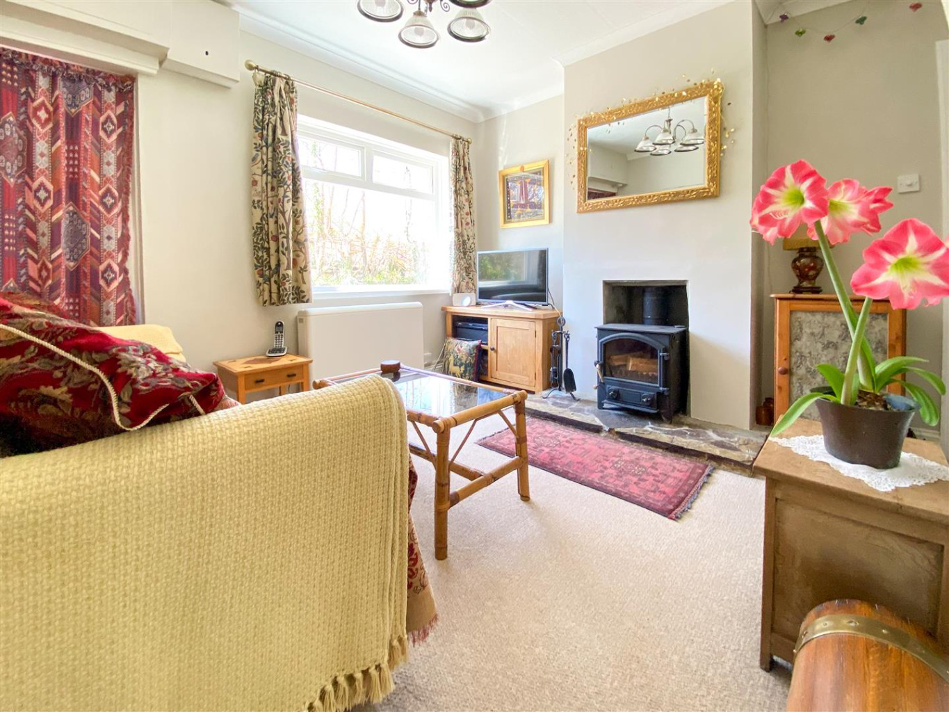 Gweek, Two bed home in village location, photo 5