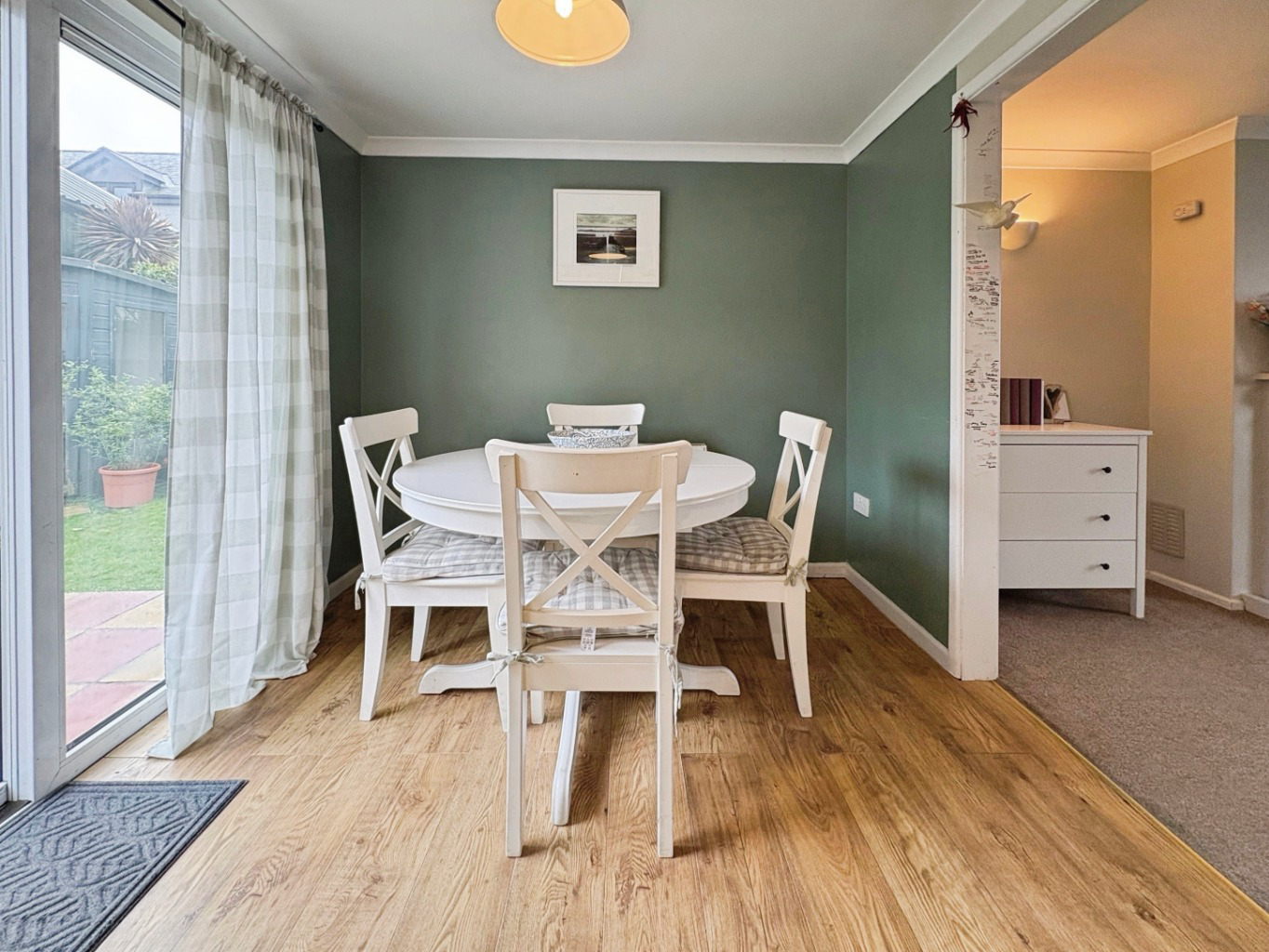 Goldsithney, Immaculately presented three bed home, photo 6