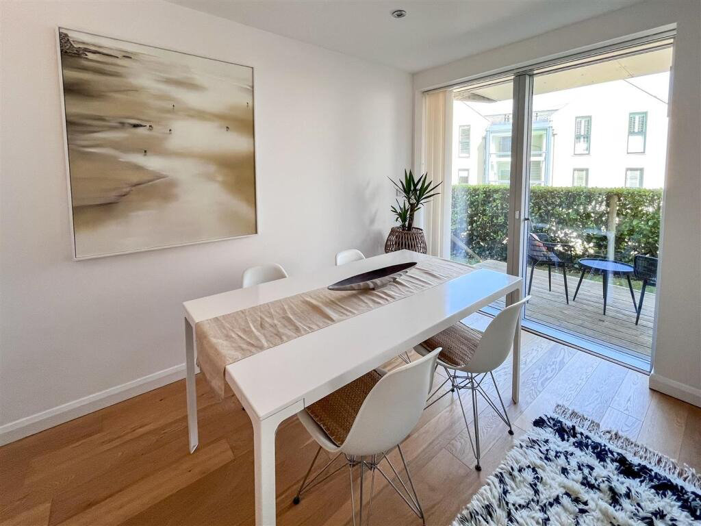 Two bedroom ground floor apartment, The Belyars, St. Ives, photo 6
