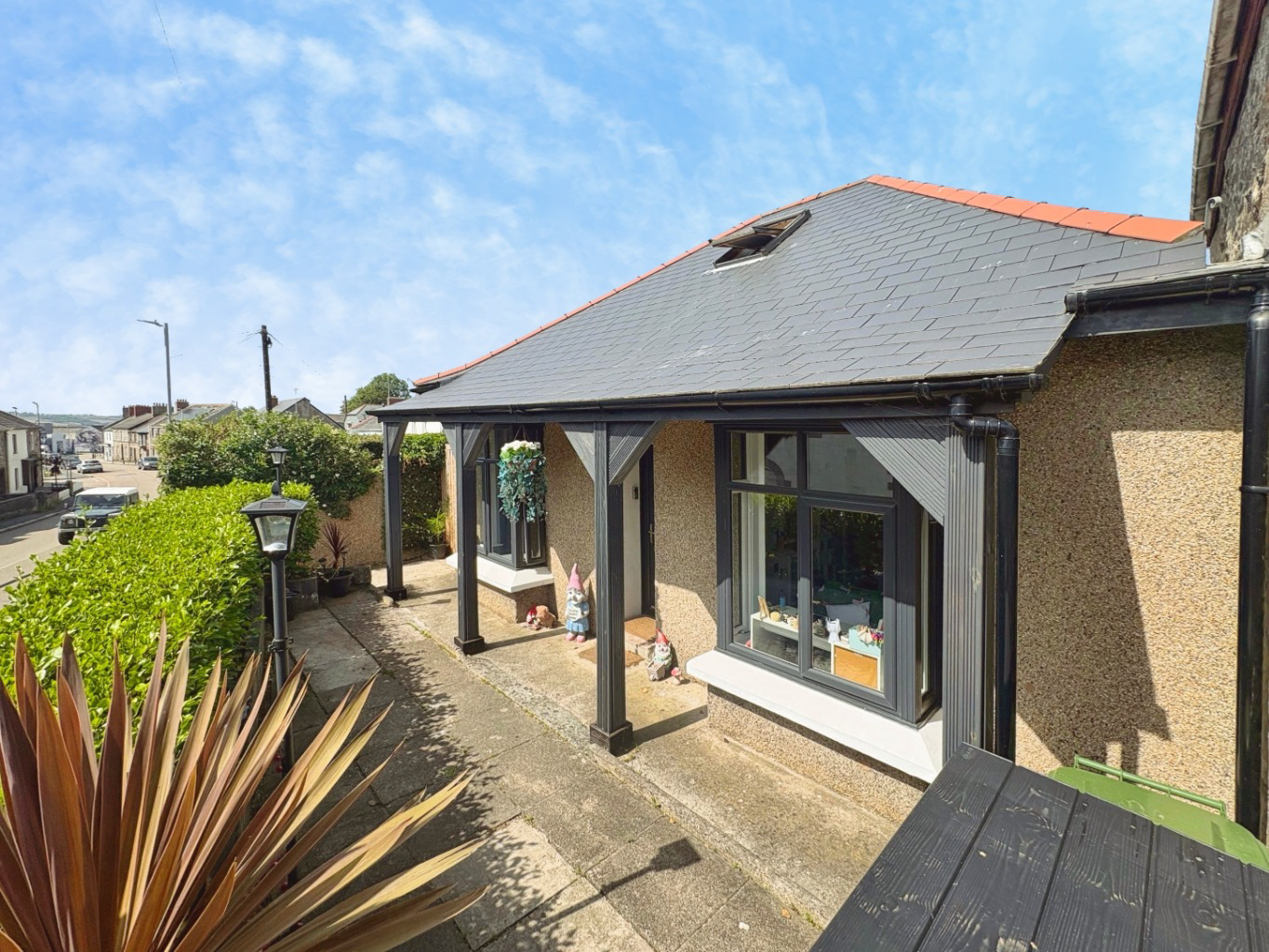 Helston, Spacious home in town location