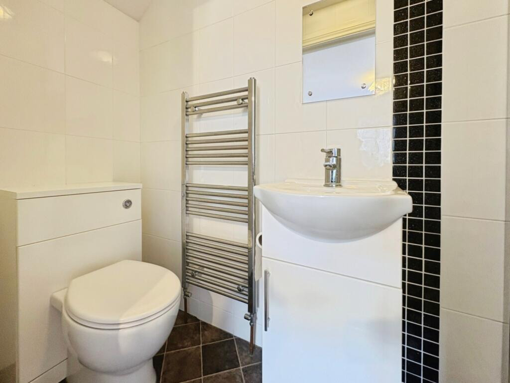 Connor Downs, Spacious family home, photo 15