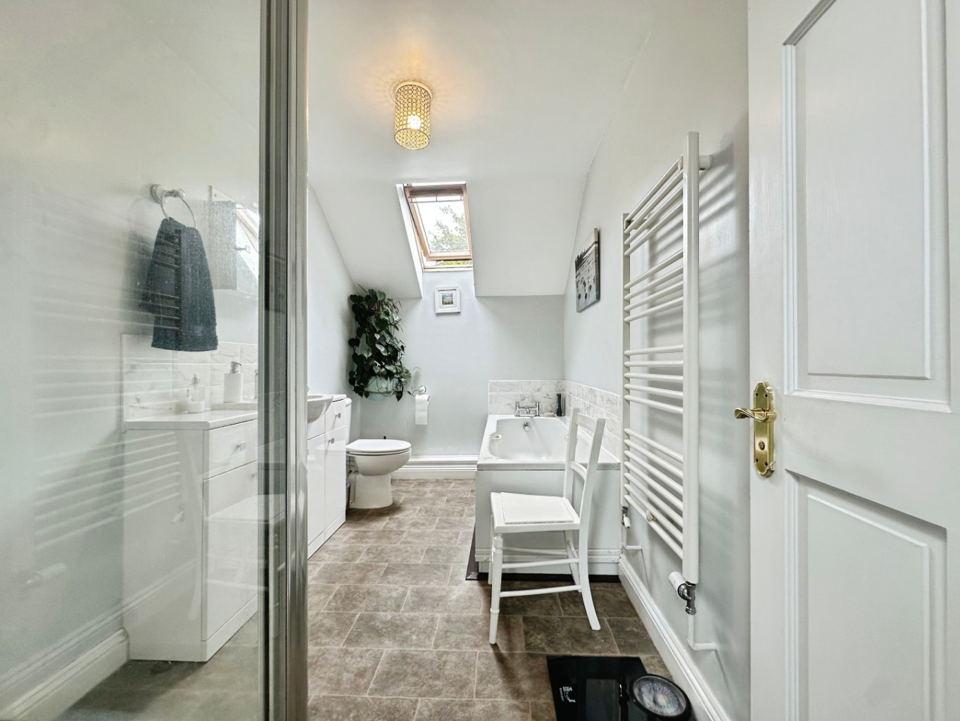 Near Manaccan, Well presented, spacious home, photo 16
