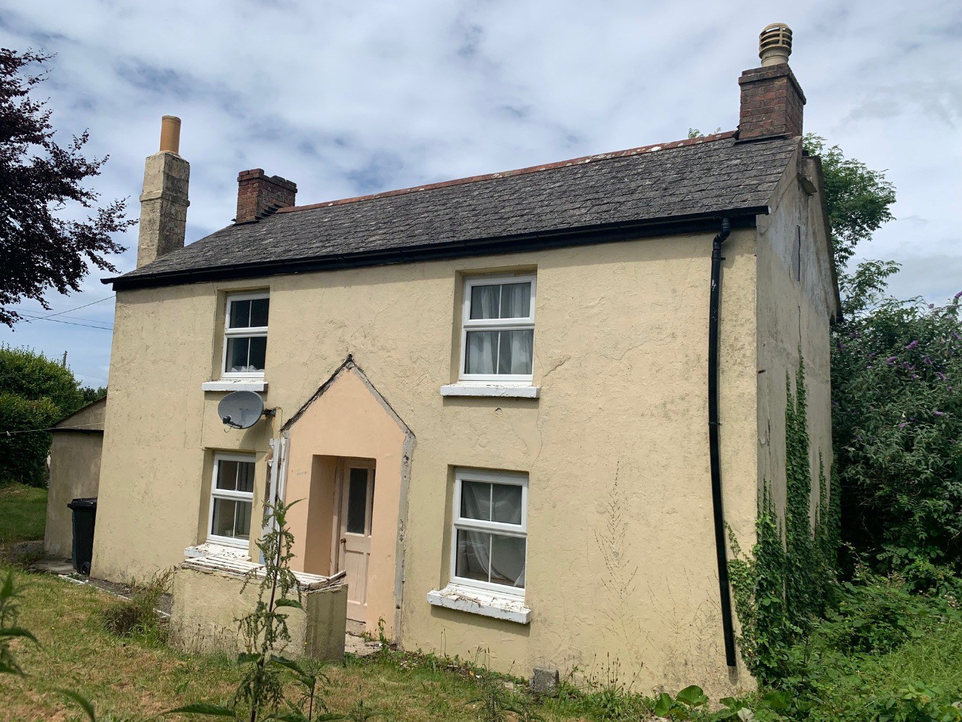 Garras, Two/three bedroom character property requiring comprehensive refurbishment