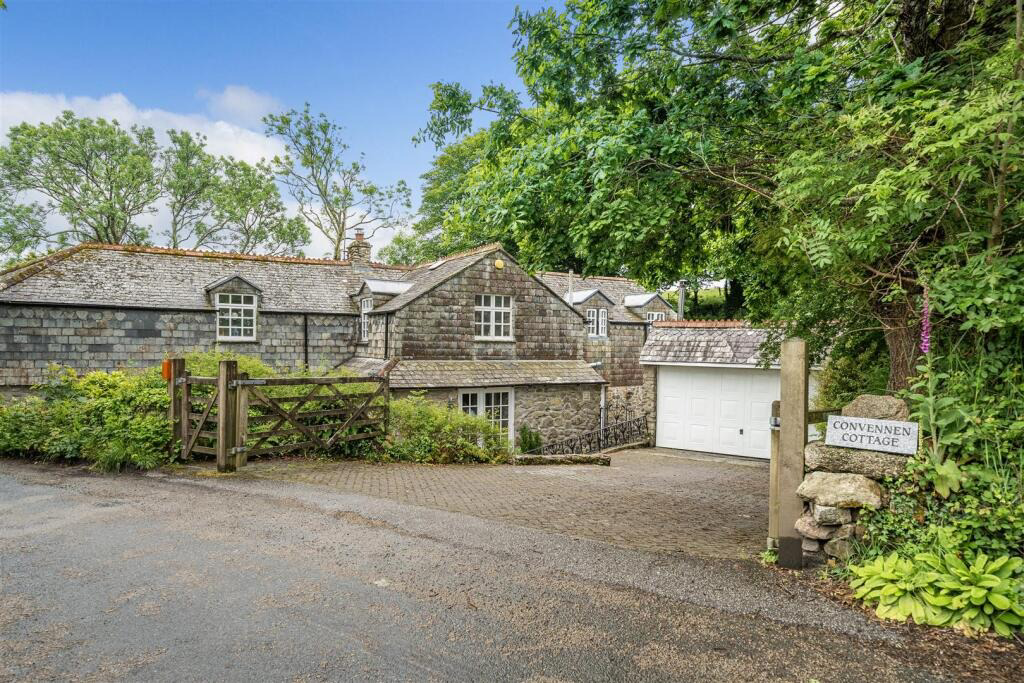 Wendron, Charming home with approx 6.37 acres, photo 8
