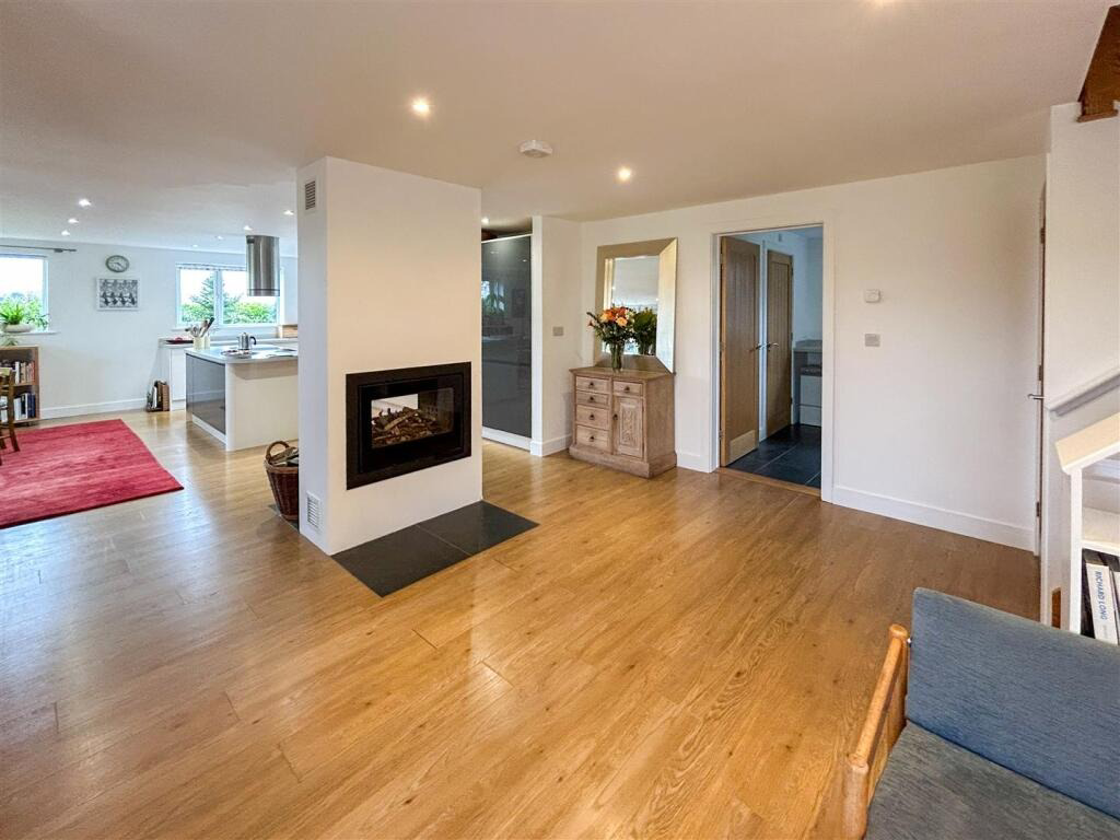 Large detached family home, Hayle Road, Nancegollan, photo 10