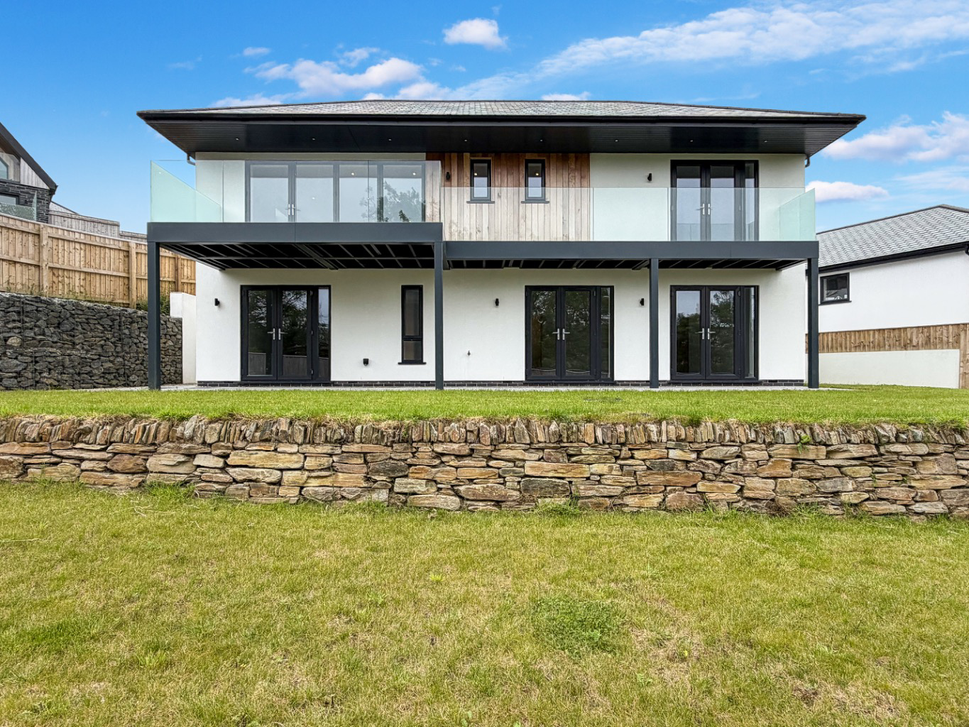 Truro, Stunning brand new four bed home