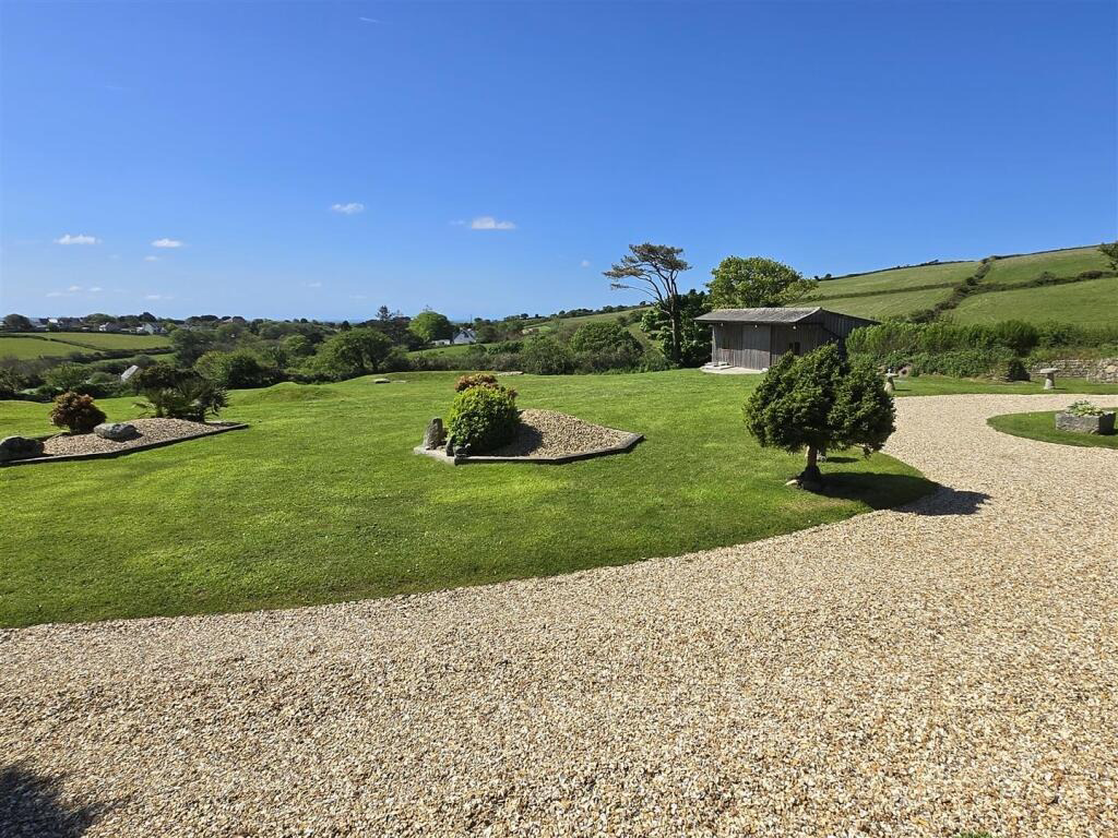 Large family home with stunning views - Coverack Bridges, photo 18
