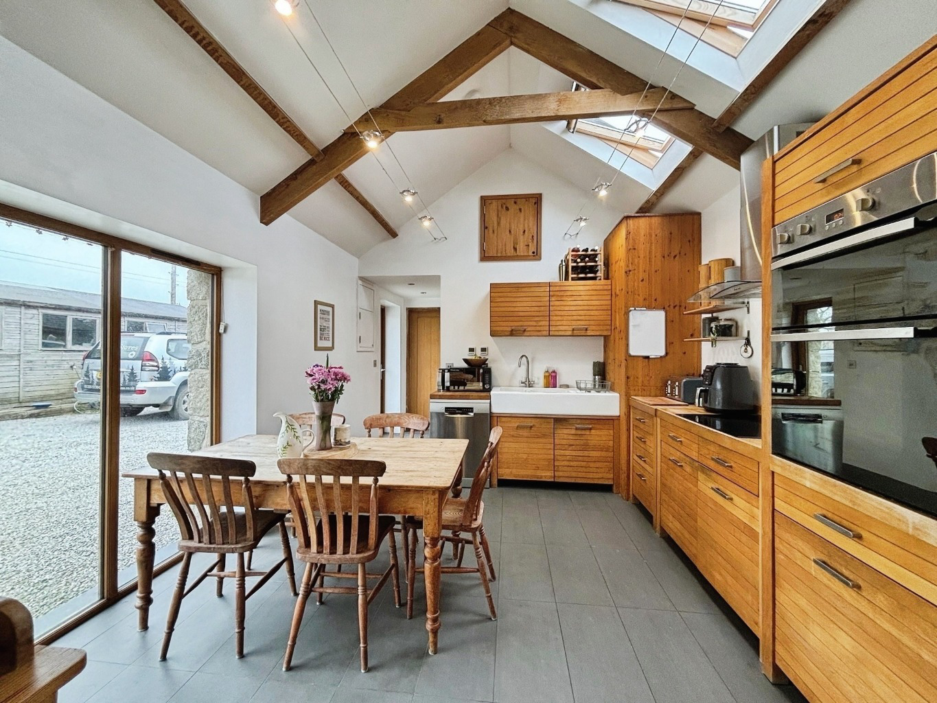 Helston, Barn conversion set within approx 2 acres, photo 3
