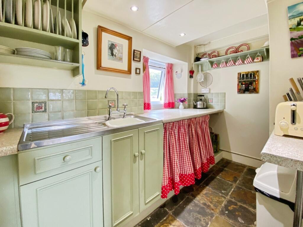 Characterful family home, Nancegollan, photo 18