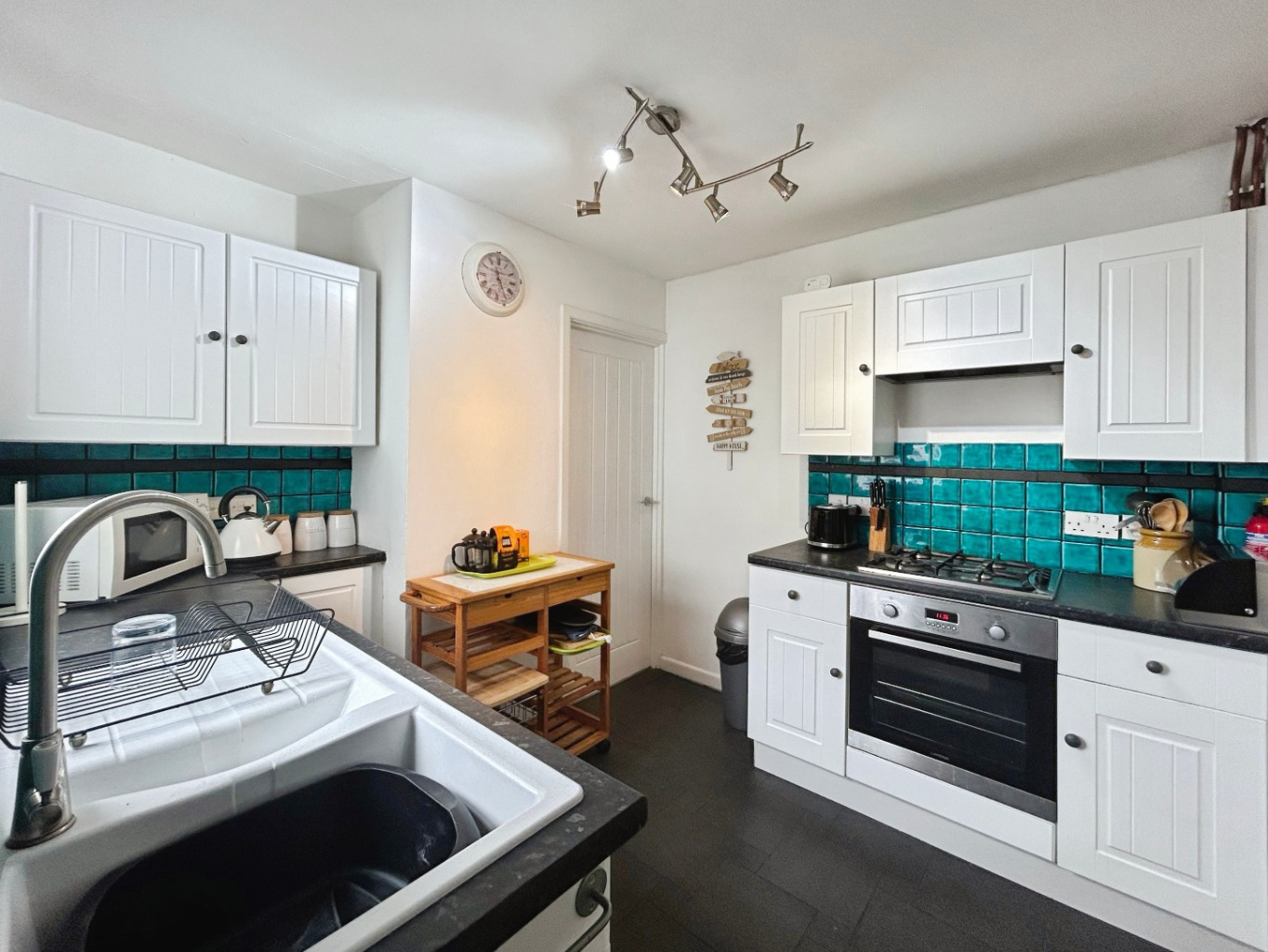 St. Ives, Three bed maisonette in prime location, photo 9