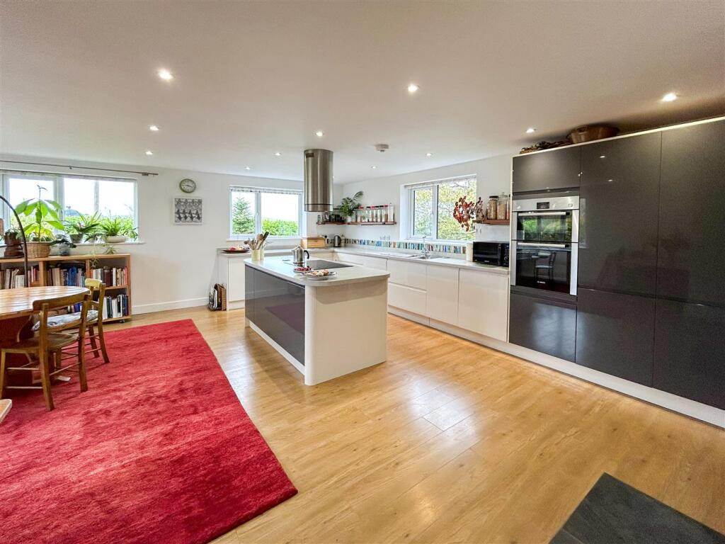 Large detached family home, Hayle Road, Nancegollan, photo 3