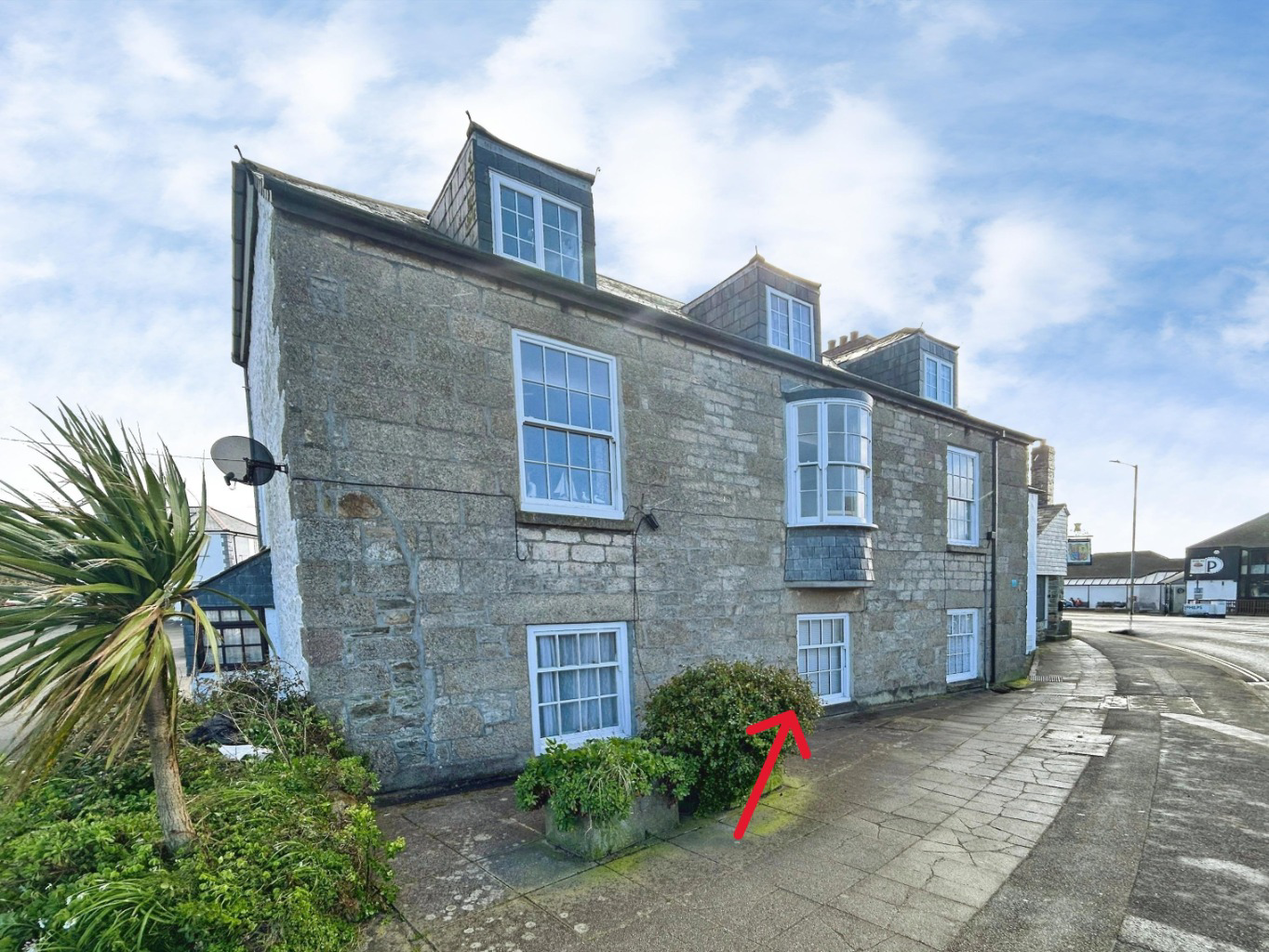 Hayle, Ground floor flat in convenient location, photo 2