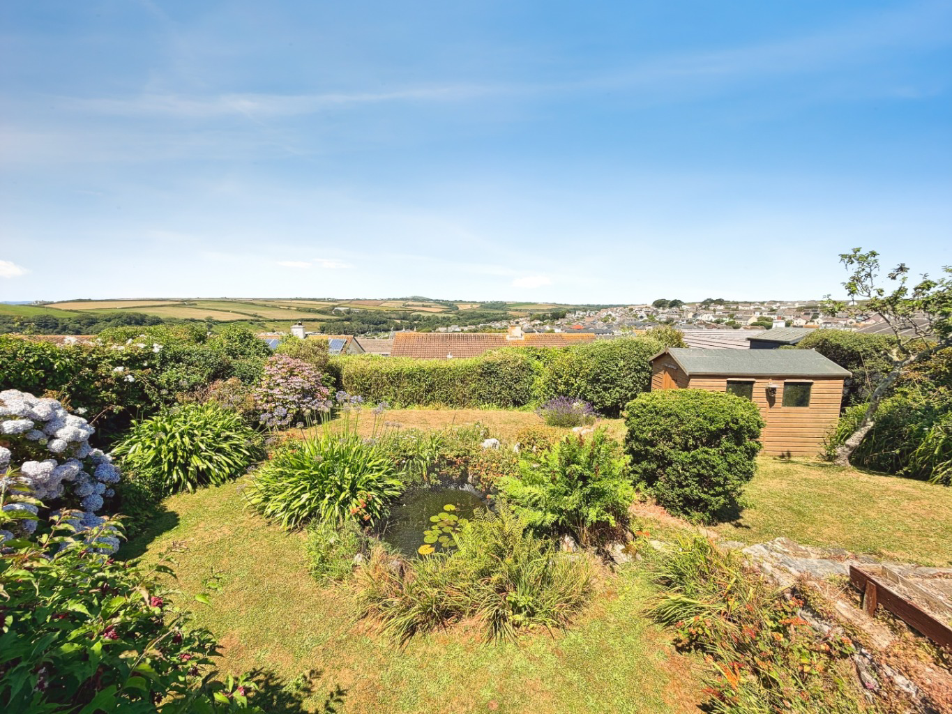 Porthleven, Spacious home with sea and countryside views, photo 23