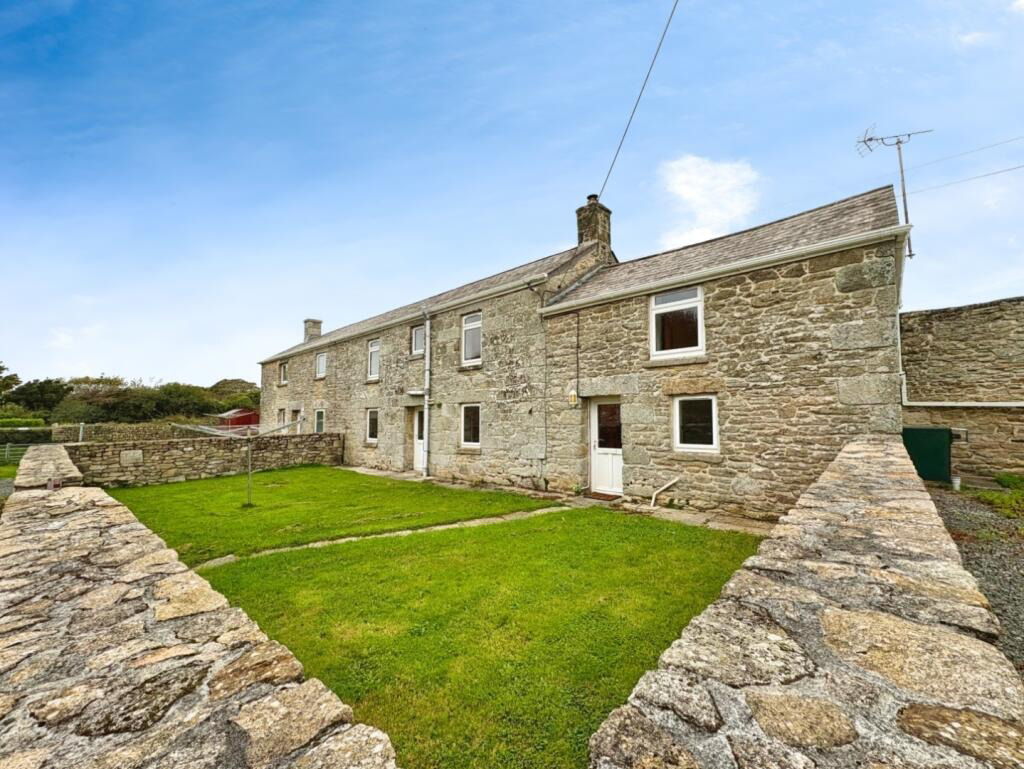 Lovely Character Stone Cottage, Breage, photo 9