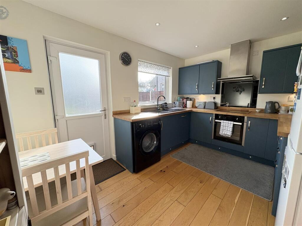 Helston, Ideal first home in sought-after location, photo 5