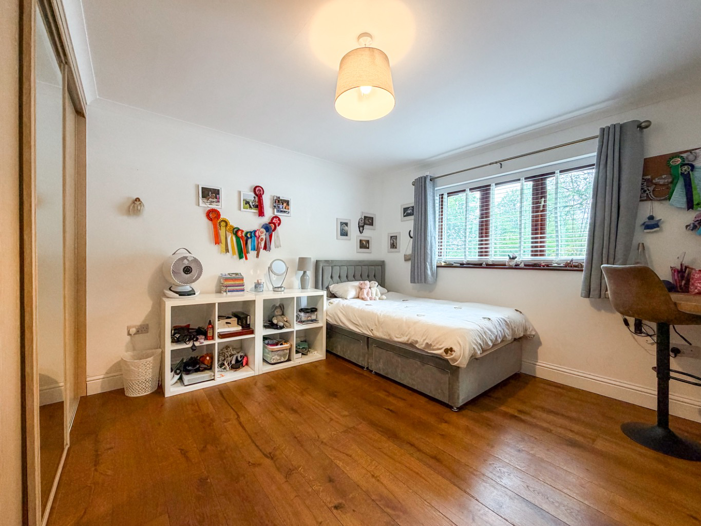 Gulval, Spacious home on generous corner plot, photo 14
