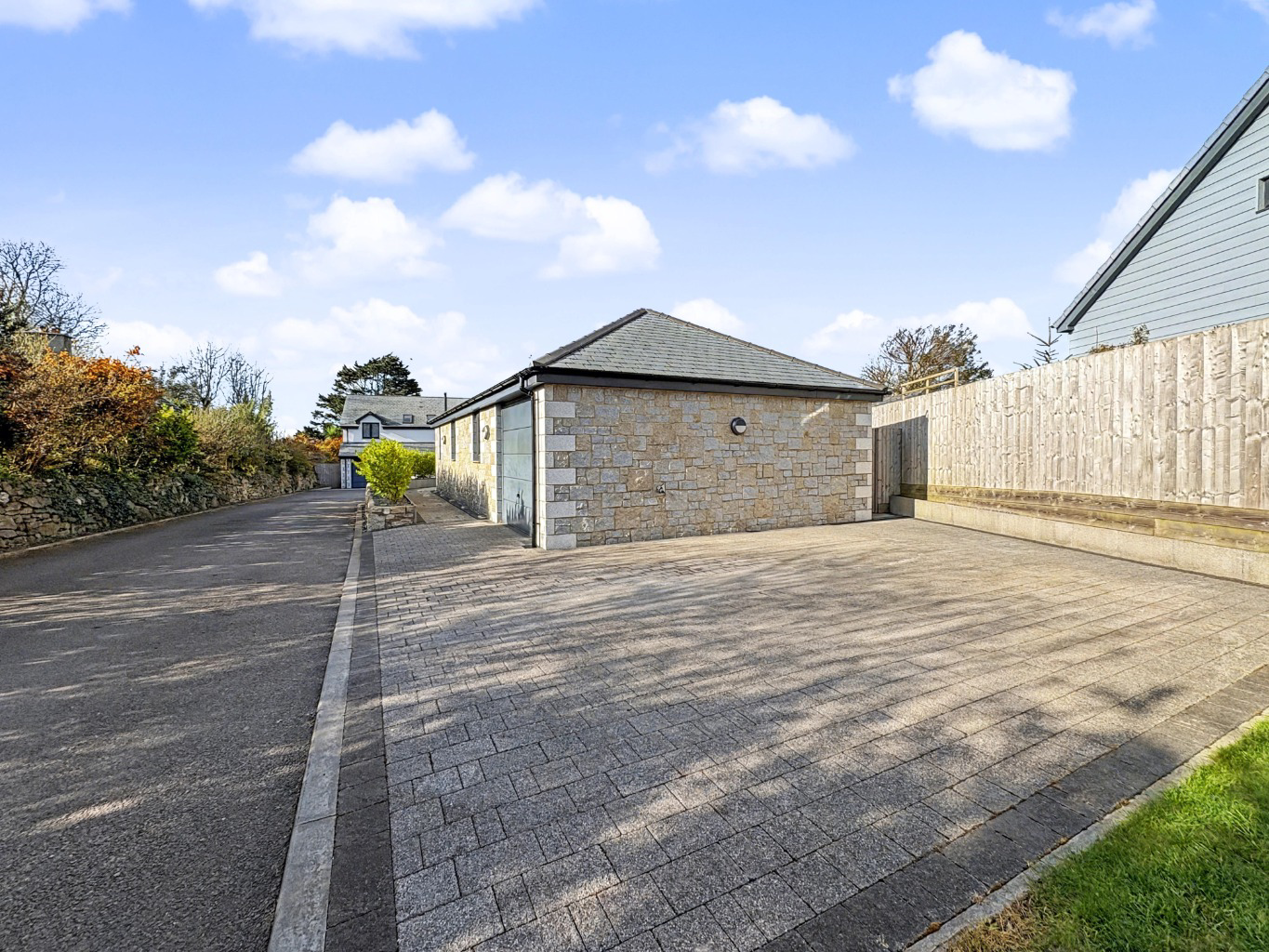 Leedstown, Beautiful Three Bedroom detached Bungalow in the Heart the village, photo 21