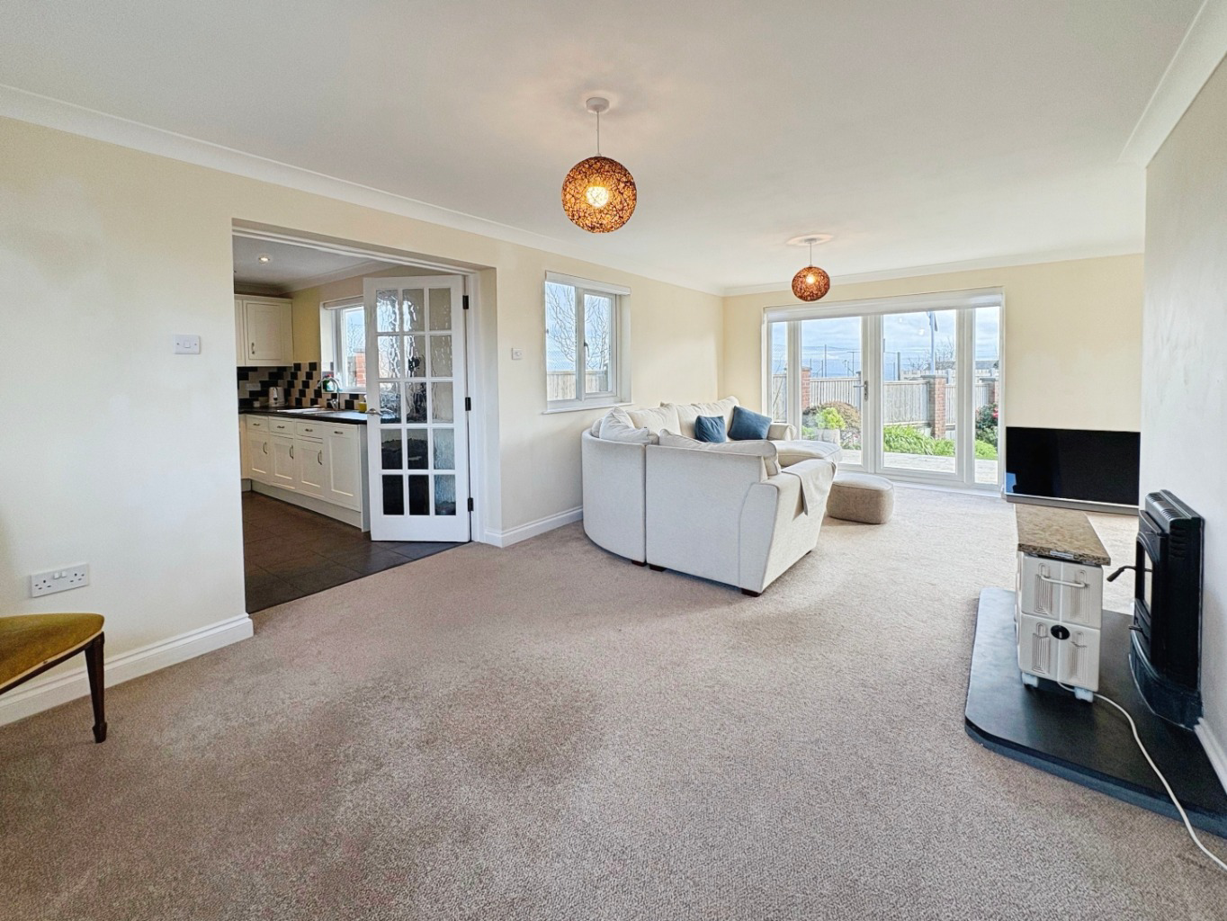 The Lizard, Versatile bungalow with no chain, photo 23