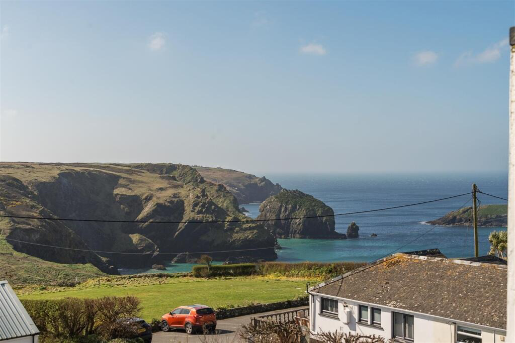 Cottage Near the Beach with Parking, Mullion Cove, photo 3