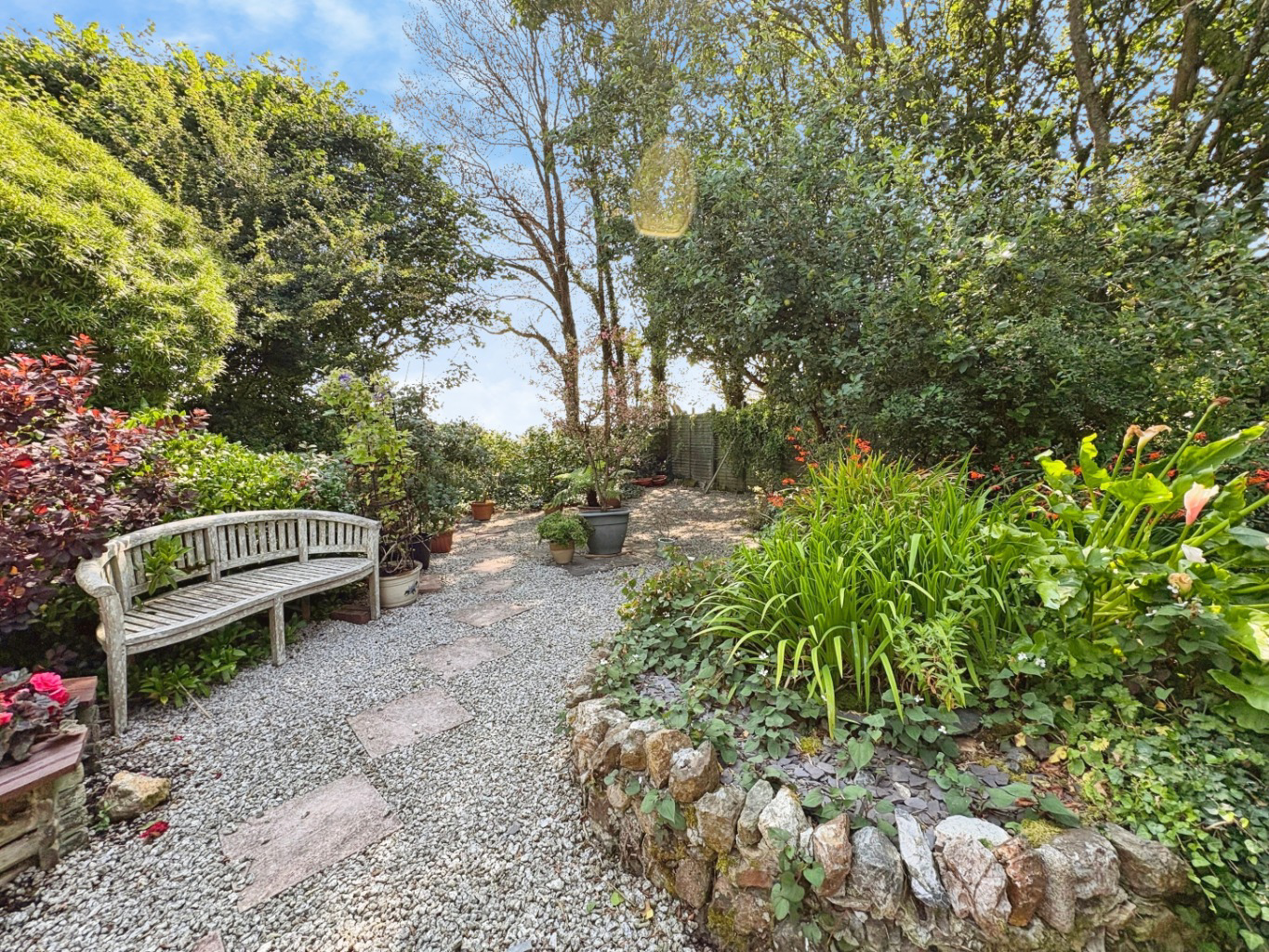 Near Goldsithney, Barn conversion in rural setting, photo 25