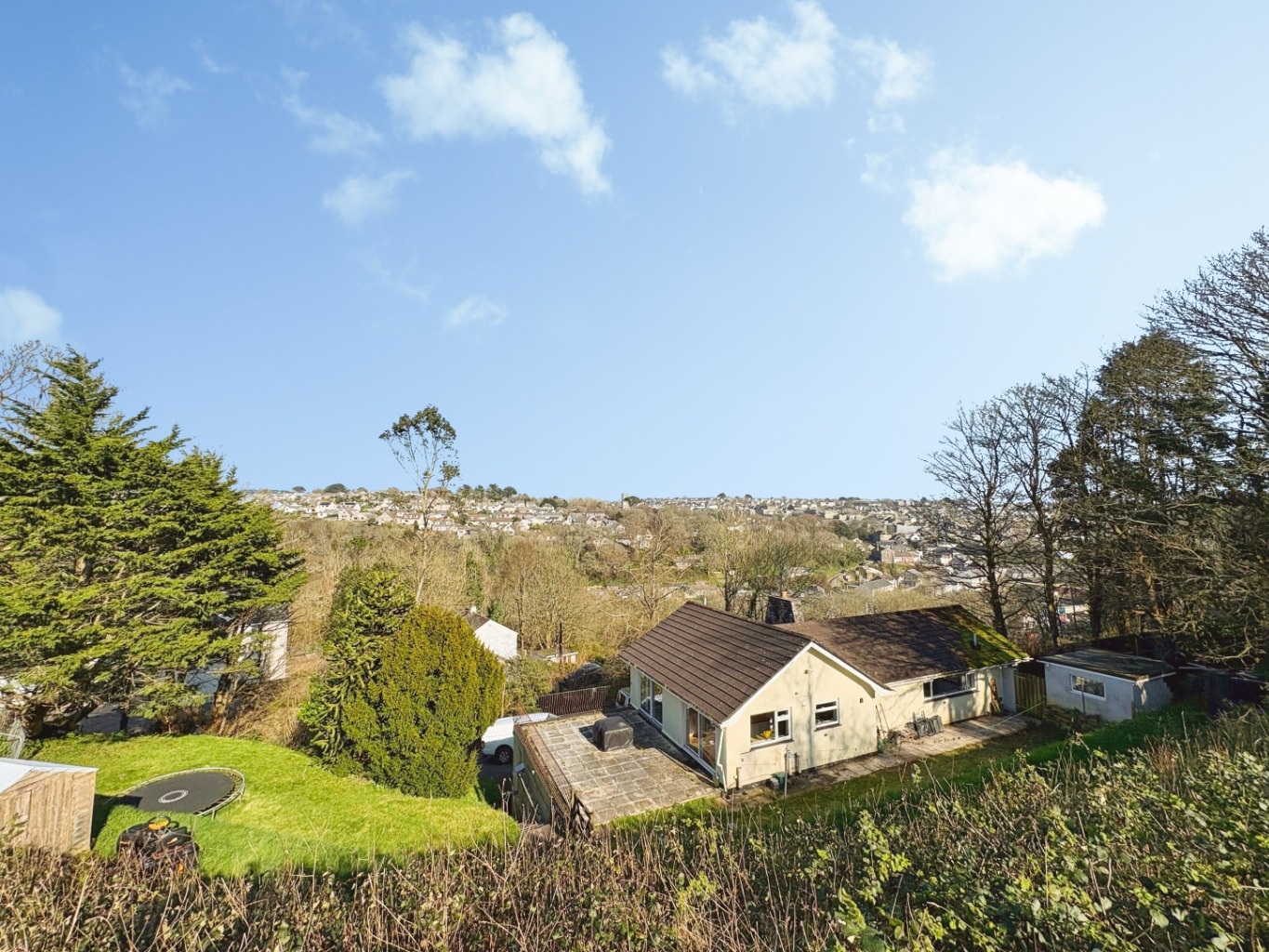 Helston, Spacious property set within approximately 3 acres, photo 28